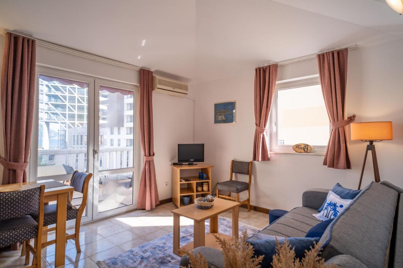 Maxima Apartment Budva