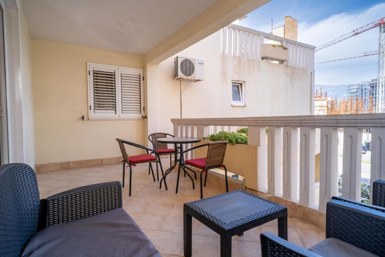 Maxima Apartment *