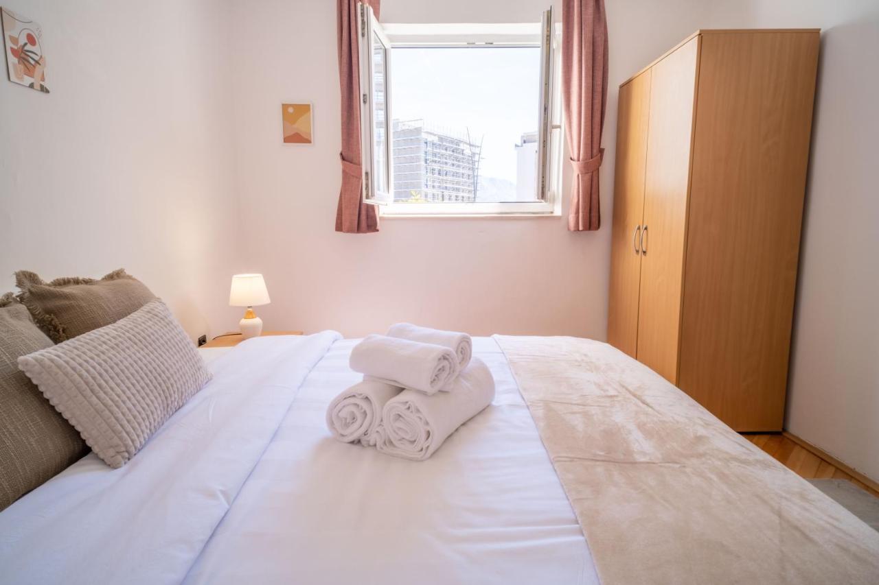 Maxima Apartment