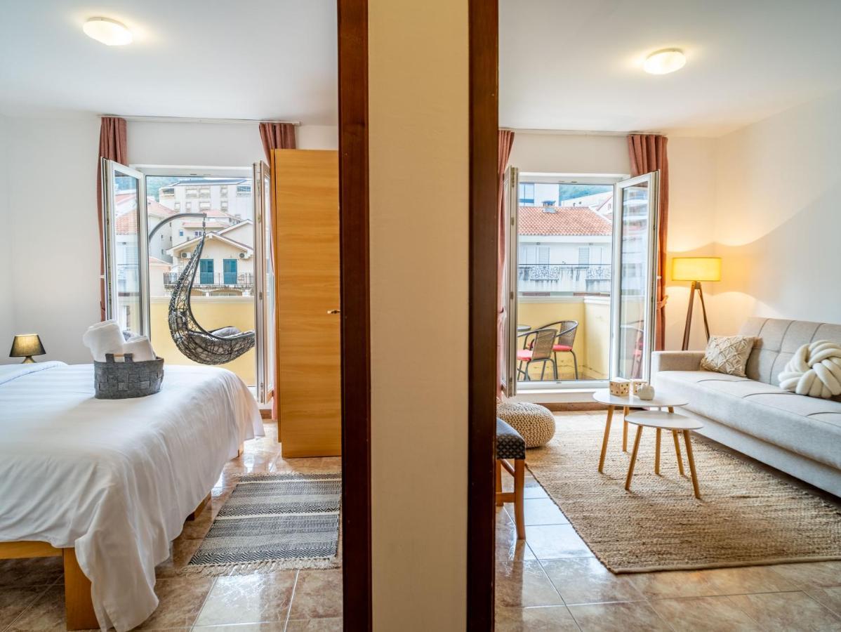 Maxima Apartment